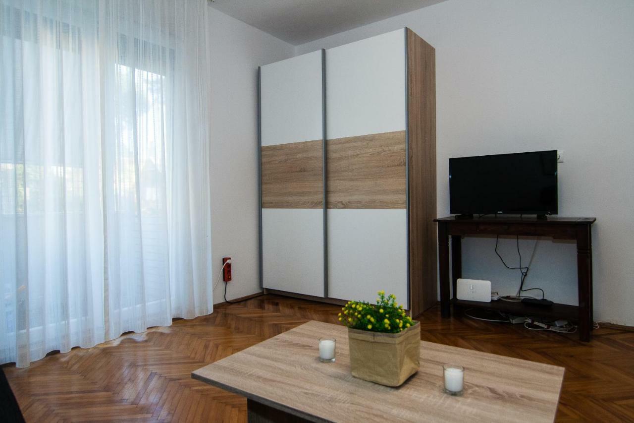 New Renovated 15 Min From On Foot * Pula