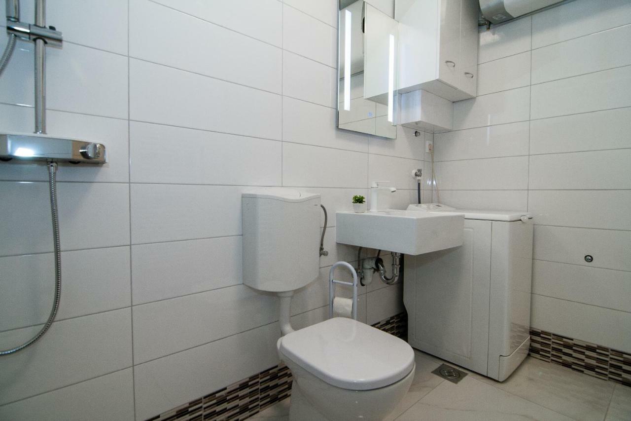 New Renovated 15 Min From On Foot * Pula