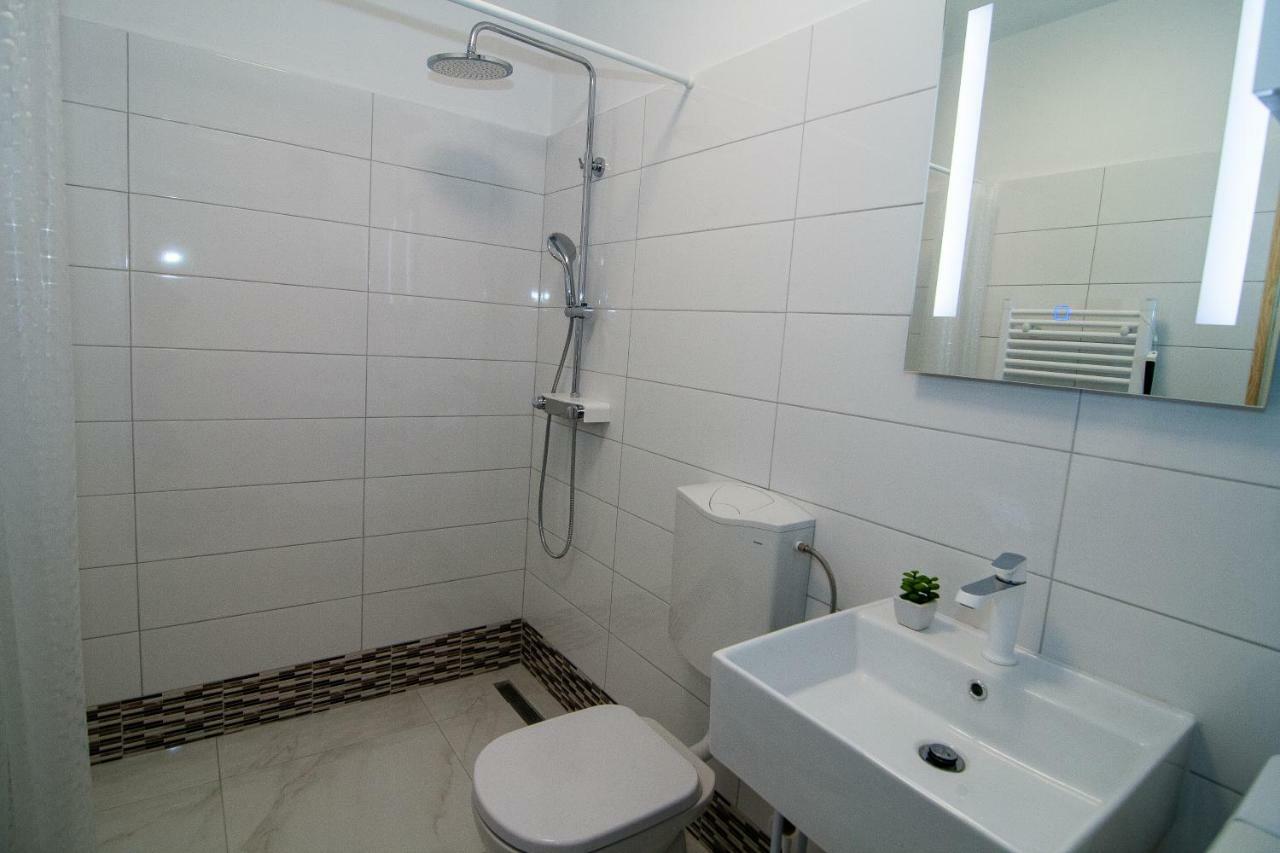 Appartement New Renovated 15 Min From On Foot Pula